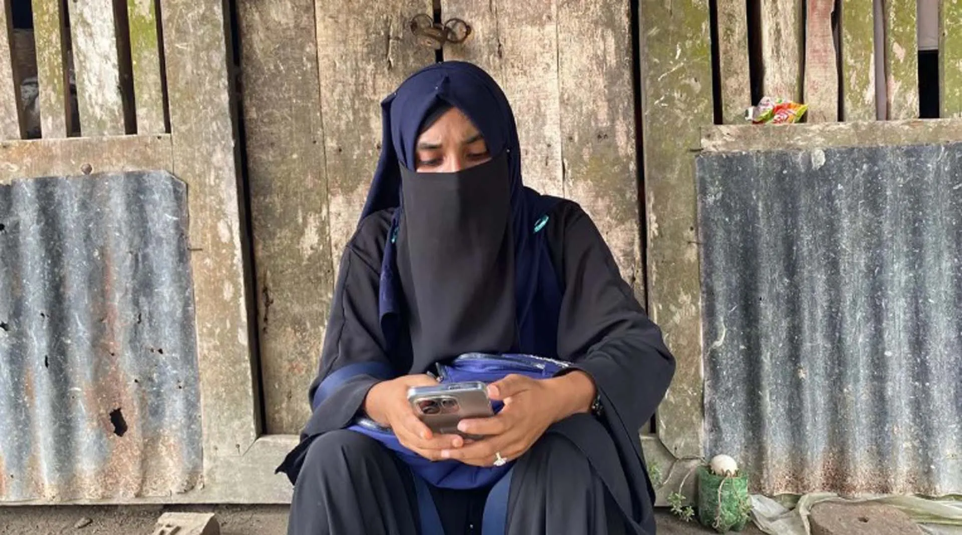 ‘আলম বিয়ে না করলে এই বাড়ি থেকে যাব না’